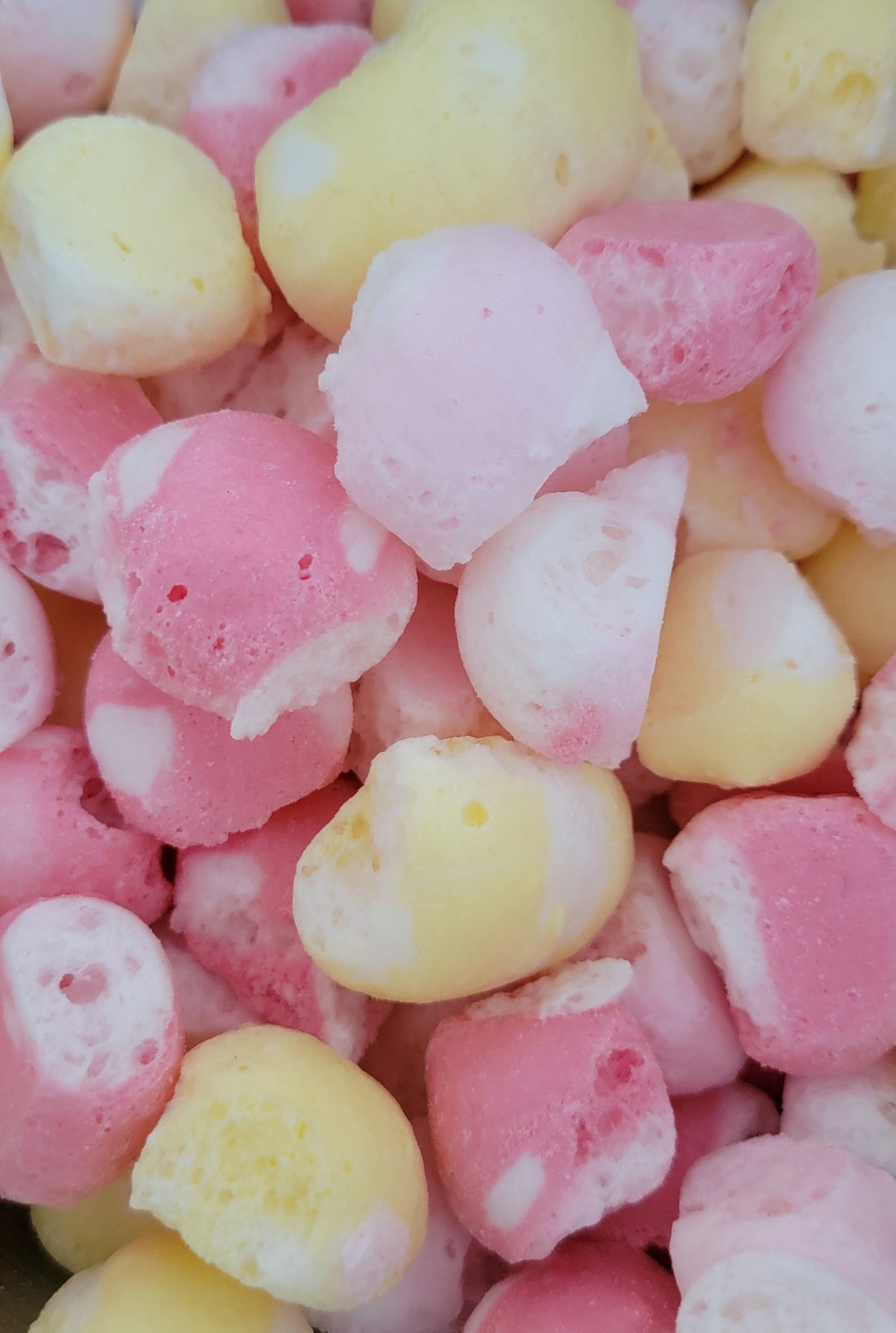 Freeze Dried Fruit Moon Clouds (Hi-Chewz)