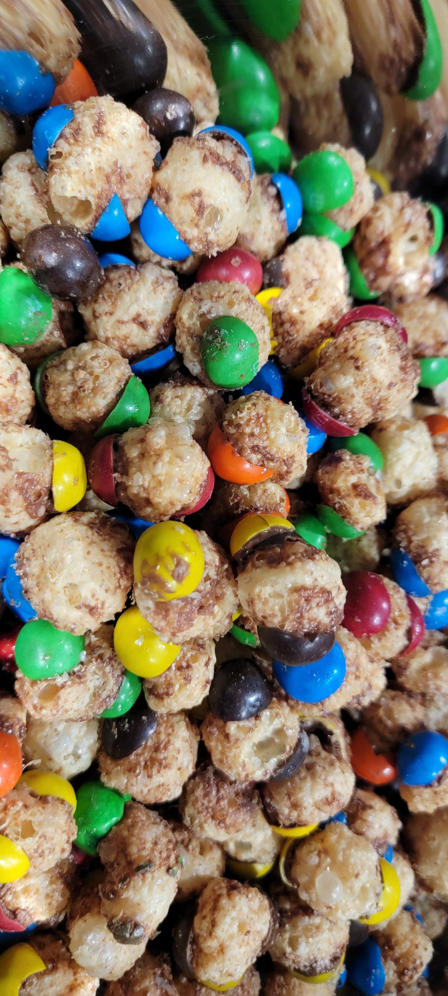 Freeze Dried Caramel Chocolate Crunch (Caramel M&M's)